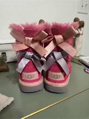 UGG Bailey Bow Pink